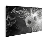 islandburner Immagine su tela Drammatica in bianco e nero Immagine di un calcio trafitto una rete, concettuale temi sportivi immagini murali poster