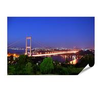 islandburner Prime Picture Poster Vista notturna di una luce del ponte sospesa sopra la città Immagini Premium Stampa fotografica