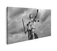 islandburner Quadro su tela Statua in bianco e nero della dea della giustizia Justitia con cielo nuvoloso Hinte Quadri Stampe x soggiorno