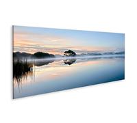 islandburner Quadro su tela Tranquillo lago nebbioso all'alba - Murale per un'atmosfera rilassante - Panorama