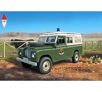 1:35 Italeri LAND ROVER 109 Guardia Civil Kit IT6542 Modellino