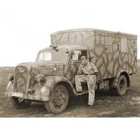 ITALERI 1:35 Sd.Kfz. 305/22 Funkwagen / 510006575