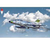 1:72 Italeri F-100F Super Sabre Kit IT1398 Modellino