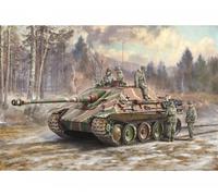 Sd. Kfz.173 Jagdpanther With Winter Crew 1:35 Plastic Model Kit ITALERI