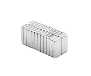 ITALFITMAGNETI | 24 pezzi - Blocchetti Magnetici Neodimio Forza 0,75 Kg - Lunghezza 10 mm x Larghezza 5 mm x Spessore 2 mm