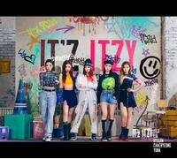 ITZY - It'z Itzy (Limited Edition) (Version A) (INCL. Photobook) [Import]