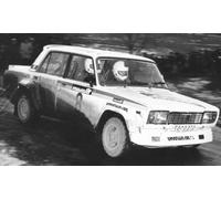 IXO MODEL RAC379B LADA 2105 VFTS N.8 VALASSKAA ZIMA 1986BLAHNA/SCHOVANEK 1:43 Mo
