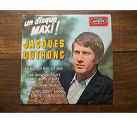 Jacques Dutronc - Jacques Dutronc : et moi , et moi , et moi - J'ai mis un tigre dans ma guitare / mini - mini - mini / Les gens sont fous - les temps son flous disque vogue EPL 8461