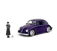 Volkswagen Maggiolino 1972 con figura di Wednesday