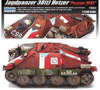 Jagdpanzer 38(t) Hetzer Prague 1945 Tank 1:35 Plastic Model Kit ACADEMY