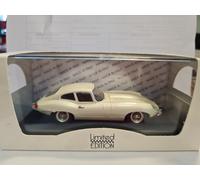 JAGUAR E TYPE JUST MARRIED Bianco perlato 1:43 BEST9012/2B