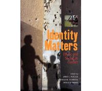 James L. Peacock Identity Matters (Tascabile)