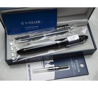 Japanese Sailor 1911 Black Luster 21K Medium-nib con convertitore 11-3048-420...
