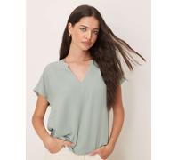 JDY - Blusa a maniche corte color verde salvia con scollo a V 34