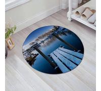 JHAOUNUK Tappeto Bagno Super Assorbente Tappetino per Doccia Microfibra,Asciugatura Rapida Tappetino Doccia per,Foto artistica di un ponte di legno sulla riva di un piccolo lago in inverno Sve,60x60cm