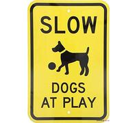 JINKAIRUI Cartello stradale con scritta "Slow Dogs at Play", in metallo, colore nero su giallo, decorazione artistica da parete, segnale di avvertimento di sicurezza, per interni ed esterni, 20,3 x