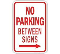 JINKAIRUI Decorazione da parete "No Parking Between Signs with Right Arrow Sign", divertente cartello in alluminio in metallo, segnale di avvertimento, targa in latta, cartello da cortile per esterni