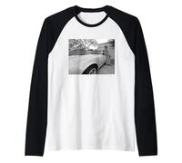 Joan Didion Autore Con La Sua Auto 1970 Di Julian Wasser Maglia con Maniche Raglan