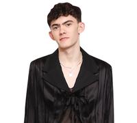 Joe Locke (Black Outfit) Ritaglio di buddy a metà corpo