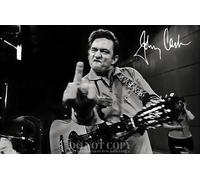 Johnny Cash Poster 28,3 x 43,3 cm - Fotografia leggendaria del dito medio del 1969 - The Famous Flip Off - Carcere di San Quentin - Immagine iconica - Paese fuorilegge - Foto rara - Stampa artistica