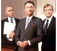 JONATHAN LYNN AND ANTHONY JAY - YES MINISTER VOLUME 1. OPEN GOVERNMENT/BIG BROTHER TALKING AUDIO CD BOOK