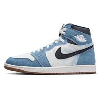 Jordan Air 1 Retro High OG è Probabilmente Il più Amato Modello di Sempre, così Come Quello Che più ha rivoluzionato la Storia delle Sneakers. Partita dai parquet cestistici nel 1985, la AJ 1 h