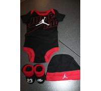 Jordan Nike Bambino Ragazzi Set 3 Pezzi Cap Corpo Nero Rosso 0 - 6 Mesi