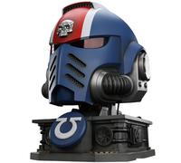 JOYTOY 1:1 Titus Casco indossabile Warhammer 40K Action Figure Ultramarines Tenente Titus 'MKX Casco e espositore Modello da collezione 17.3Inch Regali di compleanno Pre-ordine in ottobre.