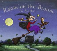 Julia Donaldson Room on the Broom in Scots (Tascabile)