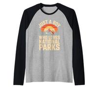 Just A Boy Who Loves National Parks Maglia con Maniche Raglan