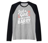 Just A Girl who loves BARRY T-Shirt Cute BARRY Maglia con Maniche Raglan