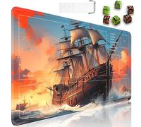 JVGFYNKL Tappetino da gioco per TCG, tappetino da gioco con zone, 61 x 35,6 cm, in gomma antiscivolo per MTG, con custodia da viaggio con coulisse e 6 dadi, nave pirata che naviga sul mare per MTG