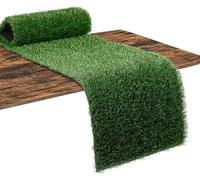 KAHEIGN Runner da Tavolo in Erba Artificiale, 36CM x 122CM Tovaglia in Finta Erba Tappetino da Tavolo in Erba Finta Pasquale per Tema del Calcio Nozze Compleanno Banchetto Giardino Festa Decorazione