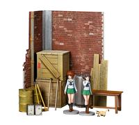 Kaiyodo Artpla Girls & Panzer Final Chapter Garage Set A 1/24 Scale Unpainted Pl