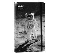 KAOS - Agenda Giornaliera 16 Mesi Ufficiale Kaos, Planner con Elastico e Segnalibro, Copertina Antigraffio con 3 Grafiche Assortite, Interni Speciali Organizzati, Formato 13x21 cm