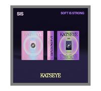 KATSEYE SIS Soft Is Strong 1° EP album Strong Version 1p poster piegato su confezione + 1ea PhotoBook + 1 p scheda lenticolare + 2p PhotoCard + 5p LyricCard + 1ea sticker + 1p polaroid + 6p postcard + 1ea portachiavi + tracking