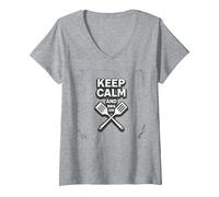 Keep Calm And BBQ On: Mantra del Maestro del Grill Maglietta con Collo a V, Donna, Grigio Melange, S