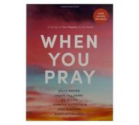 Kelly Minter Jackie H P When You Pray Bible Study Book with Video Ac (Tascabile)