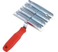 Kerbl Metal Currycomb - 1 pz.