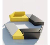 KIBONCY Divano e Tavolino Creativo for Ufficio: Semplici ma di Charme for il Ricevimento della Training Academy(B)