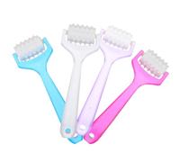 Kichvoe Rullo per Cura della Pelle e Rassodamento Viso Massaggiatore 4 Pezzi Manuale Materiale Abs e Pvc Colore Casuale per Massaggio Facciale Quotidiano