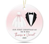 KILYHOME Ornamento personalizzato per coppie, i nostri primi ornamenti natalizi con nome e data personalizzati, decorazione Just Married, regalo di fidanzamento per il primo Natale, decorazione per