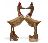Kinaree Baciare anatre in legno con cappello e sciarpa - Anatra decorativa fatta a mano in bambù e radice - Decorazione natalizia in legno coppia - Unica idea regalo decorazione invernale figura