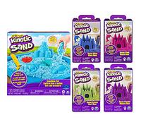 Kinetic Sand , Playset Castelli di Sabbia, 454 Grammi di Sabbia con Vaschetta, Colori A Sorpresa, dai 3 Anni, 6028092 & Sand 220G Sabbia Colorata, A Sorpresa, dai 3 Anni, 6033332