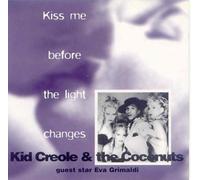 Kiss me before the Light (Guest Star Eva Grimaldi)