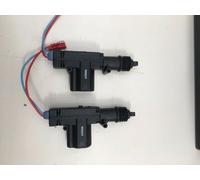 KIT CHIUSURE CENTRALIZZATE CON CENTRALINA 2 ATTUATORI PISTONCINI UNIVERSALI 12V