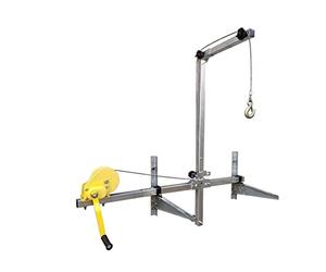 Kit di installazione per condizionatore d'aria portatile con staffa di montaggio e verricello laterale per una facile installazione e rimozione, ideale per uso domestico ed esterno.