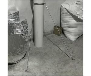 Kit di supporto per canna fumaria in acciaio inox, resistente al vento e alla neve, per un'installazione sicura del camino