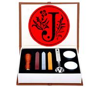 Kit di timbri di cera, ANBOSE set di timbri di cera alfabeto che include 1 pezzo di sigillo di rame con impugnatura in legno, 3 pezzi di bastoncini di cera, 1 cucchiaio per fondere e 2 candele（J)