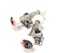 Kit Element Component Bundle Trucks e Ruote 5.25 - Set 2 Truck + Ruote